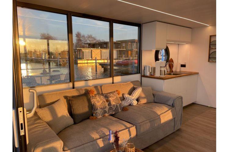 Hausboot Fjord Haven Mit Biosauna In Barth Exterior foto